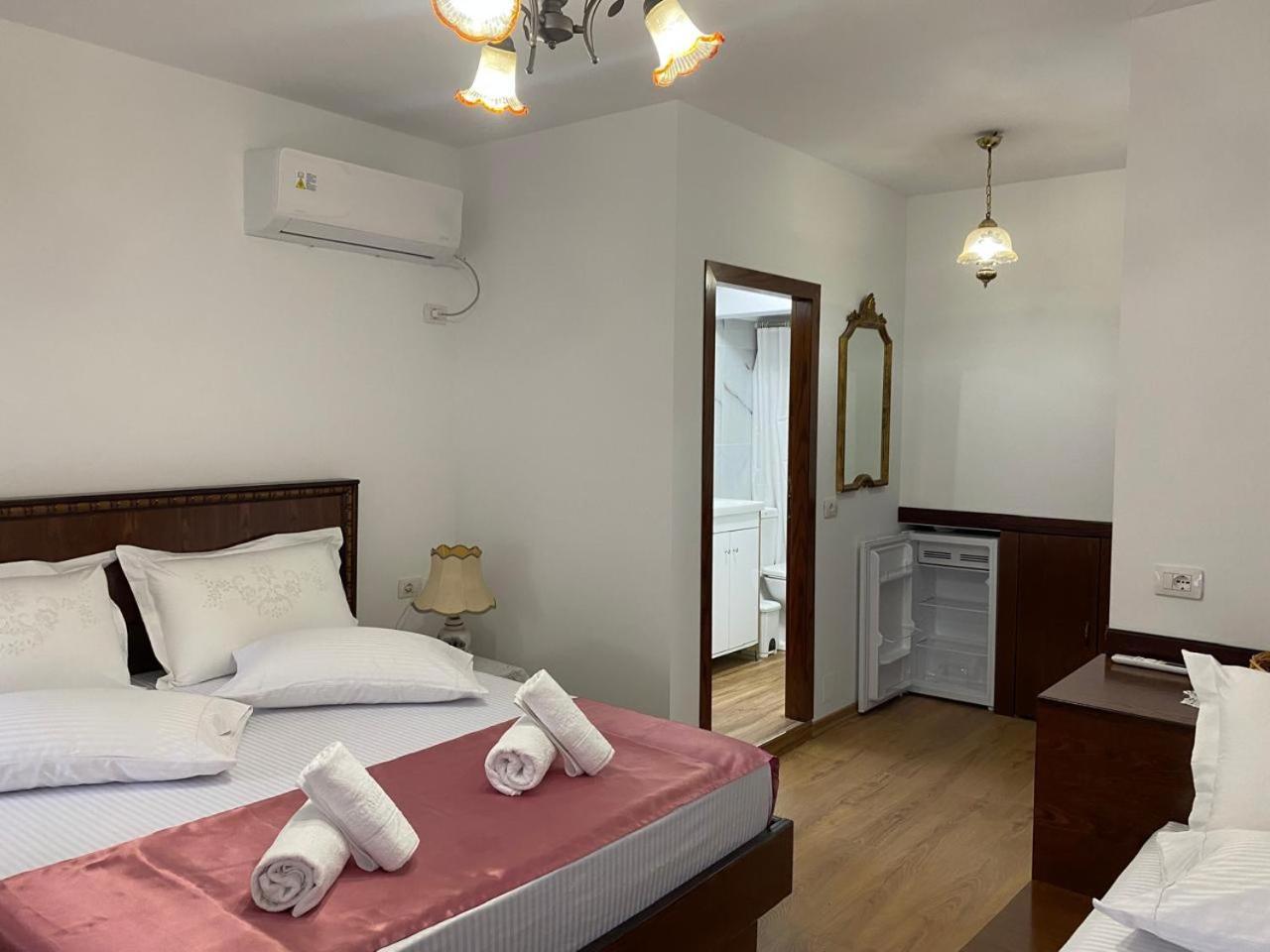 Yuri Guest House Gjirokaster Exterior photo